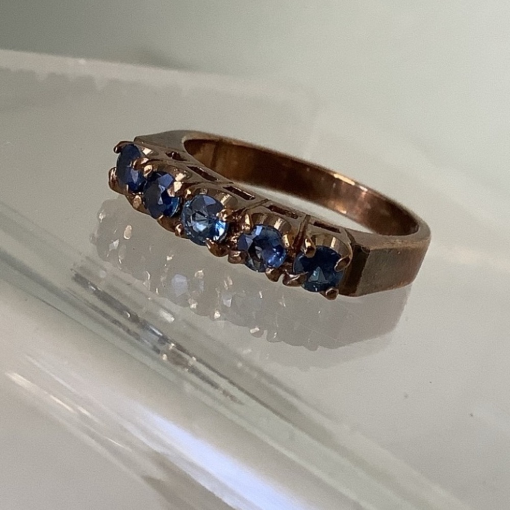 New vintage cocktail ring  5 Sapphire STG